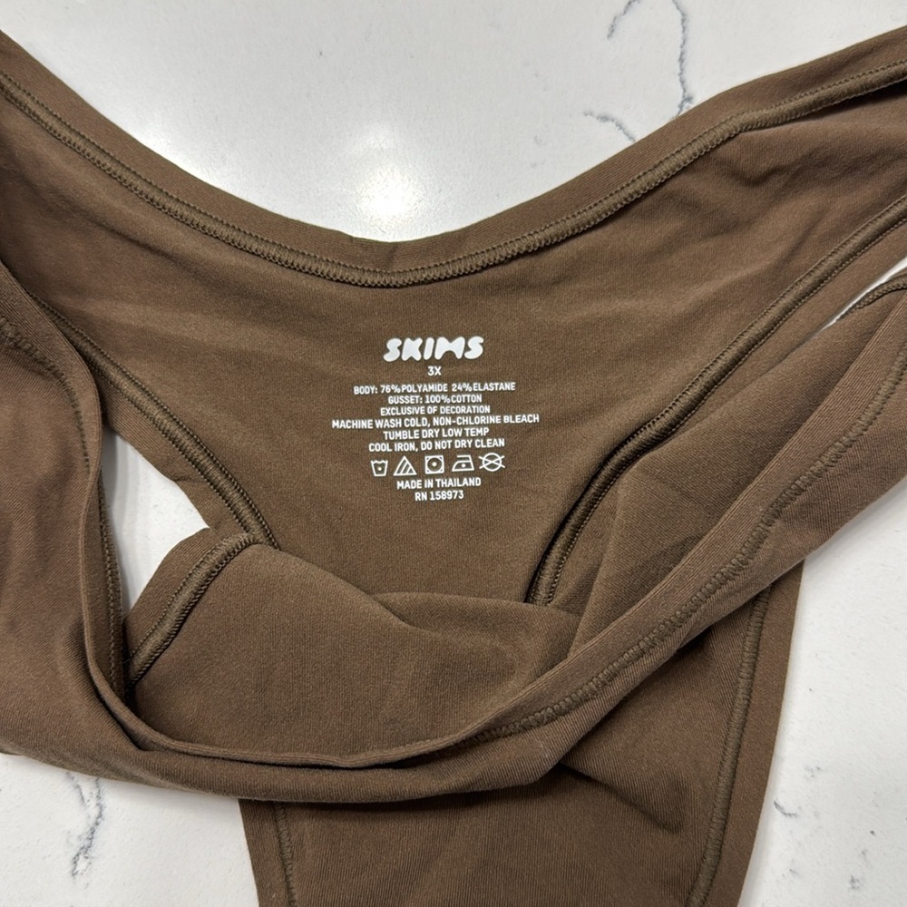 NWT SKIMS Brown Thong 3X - Picture 3 of 4